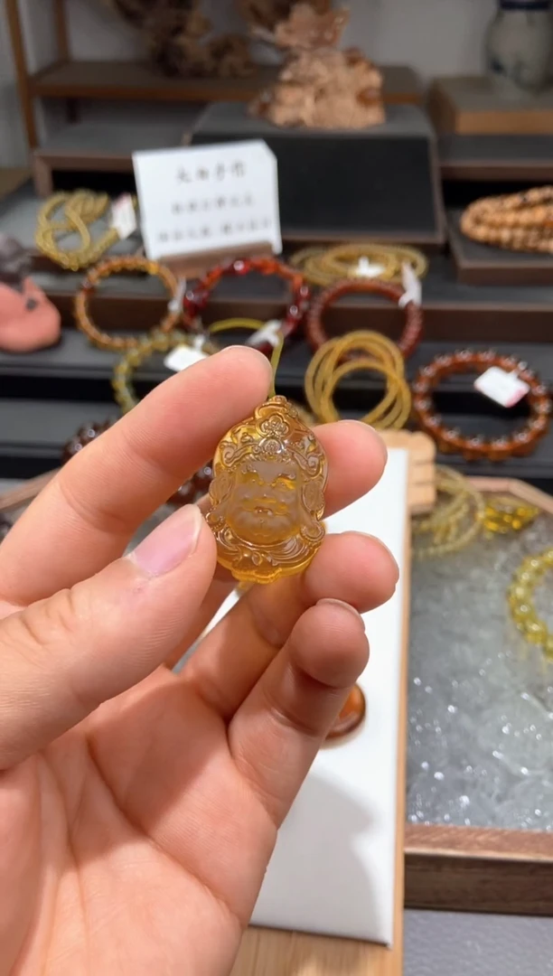 未镶嵌颈饰琥珀金蓝珀黄财神