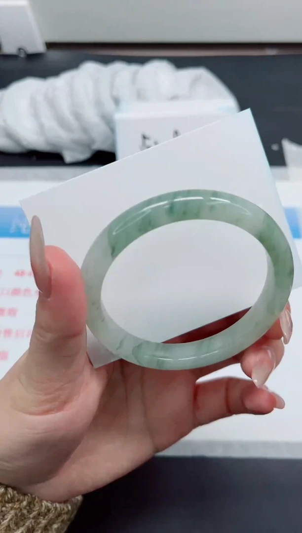 【闪购商品】石英质玉手镯未镶嵌294-58