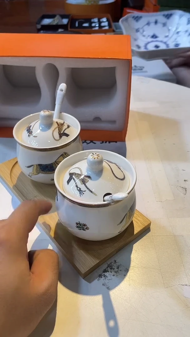 杯鸿辉家品牌瓷器，京东包邮！