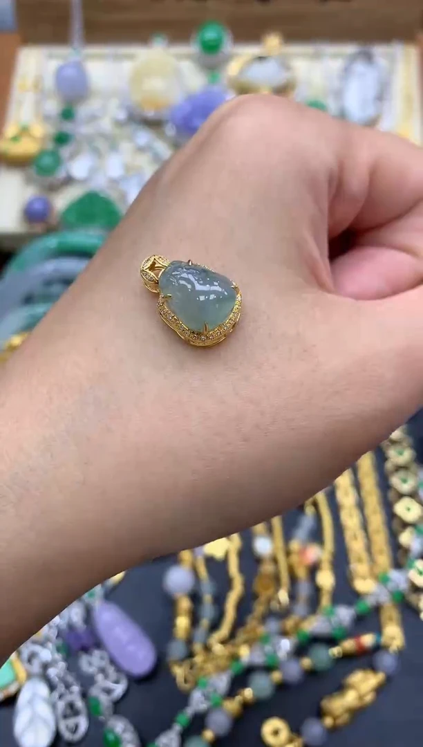 翡翠18K金镶嵌颈饰240-中国好珍宝1