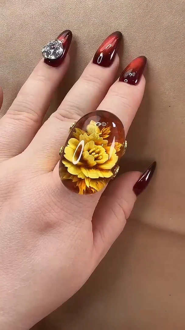 琥珀颈饰未镶嵌戒指