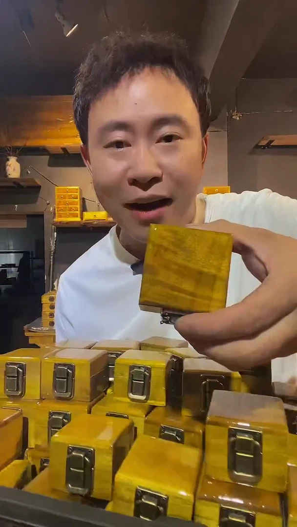 木金丝楠木制品戒指盒一个6*6*5