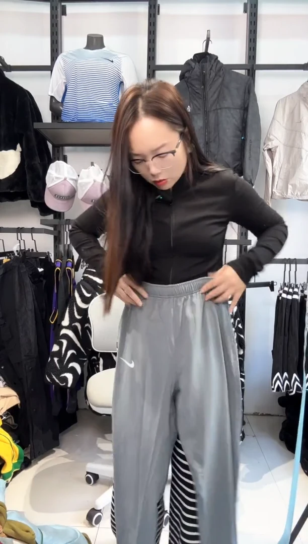 2494编码  瑕疵直播间过款为准 尺码160