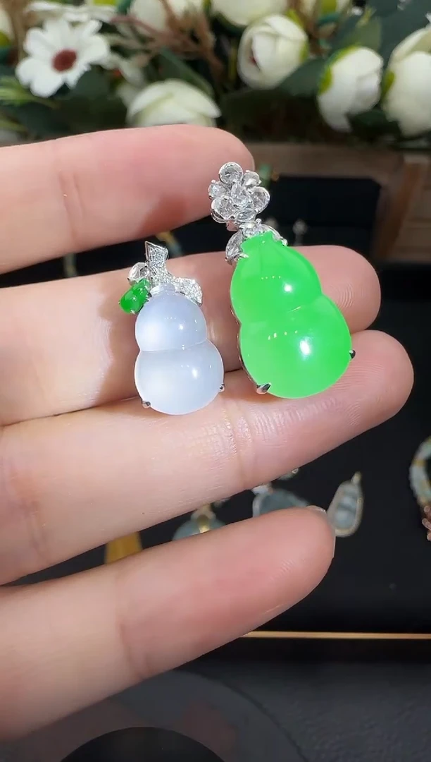 吊坠(不含链)18K金镶嵌翡翠勿拍