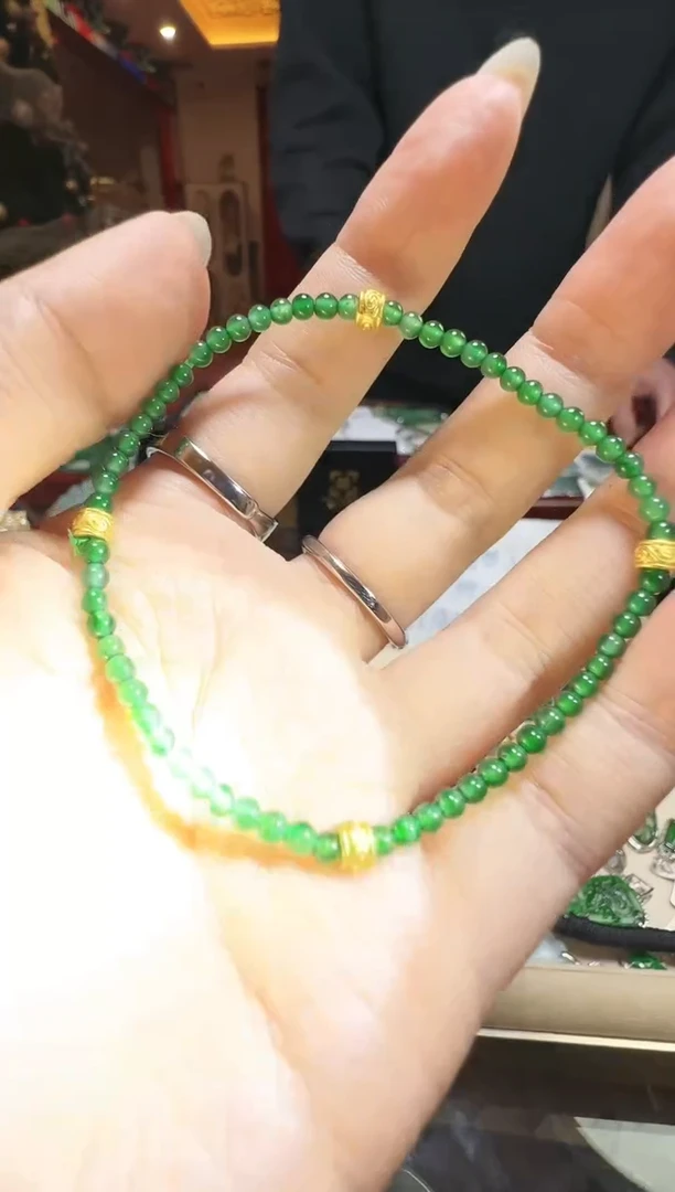 【闪购商品】翡翠吊坠(不含链)未镶嵌翡翠