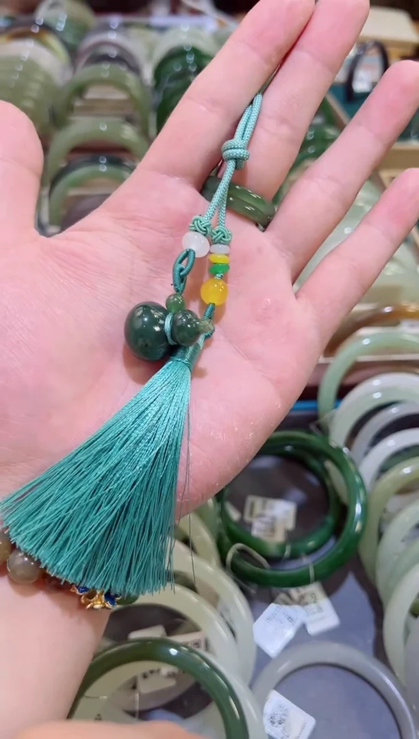 吊坠(不含链)未镶嵌和田玉碧玉葫芦1