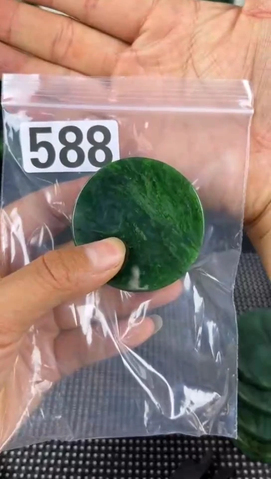 和田玉未镶嵌珠宝半成品镯芯