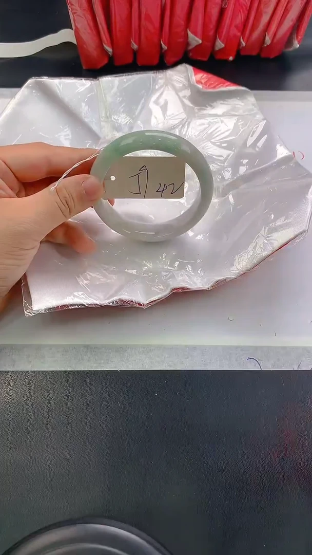 未镶嵌手镯翡翠42