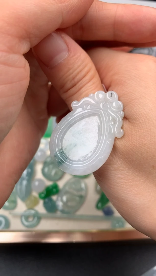 吊坠(不含链)未镶嵌翡翠吊坠