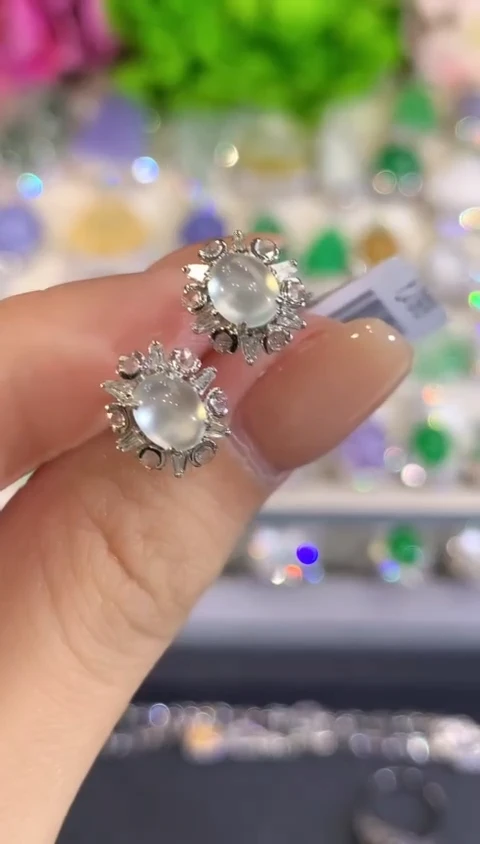 18K金镶嵌翡翠耳饰a134