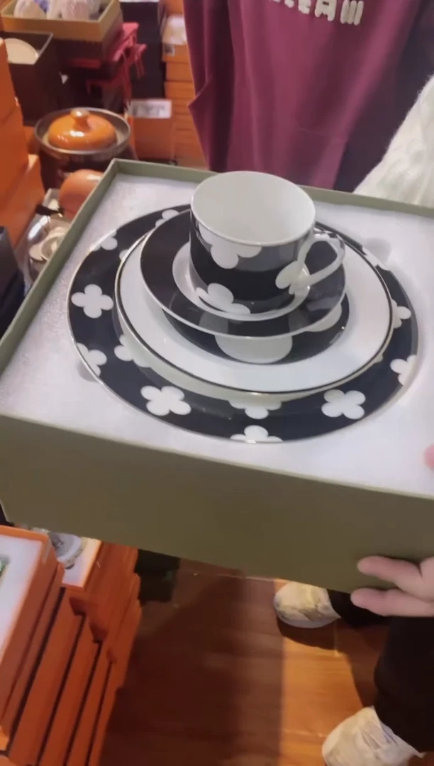 【闪购商品】杯鸿辉家品牌瓷器，京东包邮！