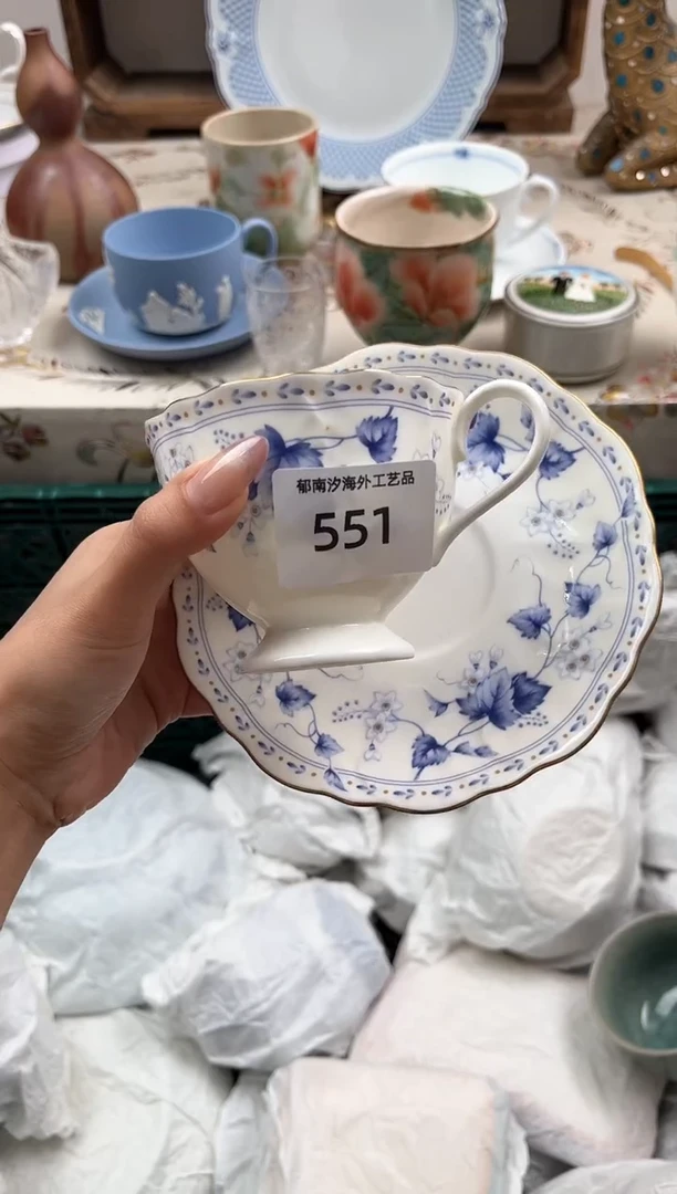 瓷片小**?H         551