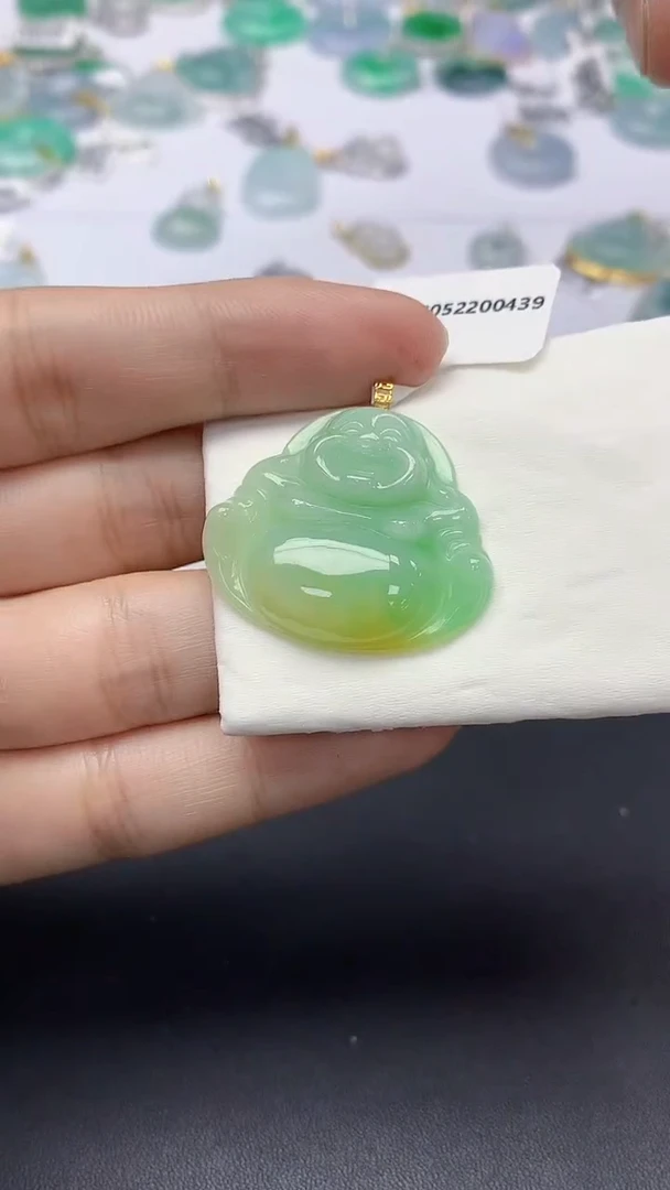 翡翠18K金镶嵌颈饰天然缅甸a货翡翠