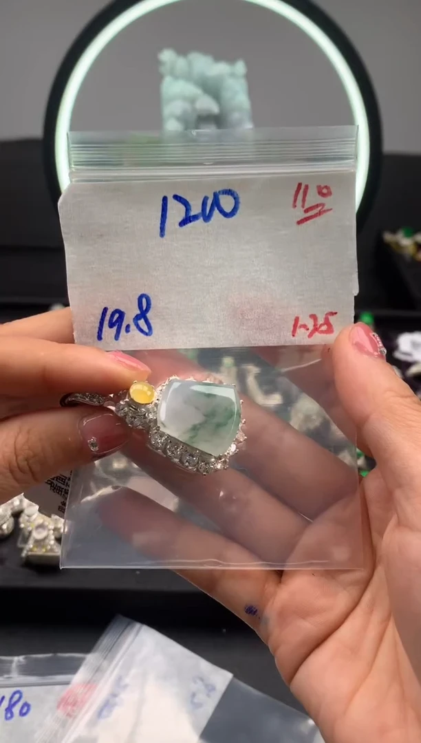 【闪购商品】定制翡翠未镶嵌毛货需精细抛光拍一发一