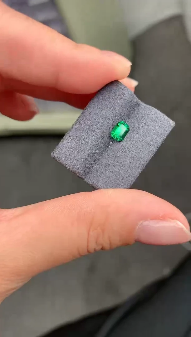 【闪购商品】祖母绿裸石未镶嵌58分祖母绿