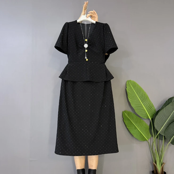 新款大码女装时尚气质V领亮闪闪假两件拼接显瘦中长款连衣裙