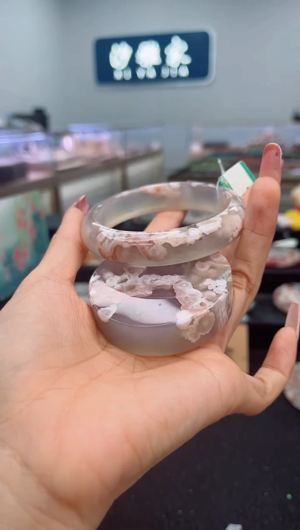 石英质玉手镯未镶嵌59圈口（赠品镯心）6453227