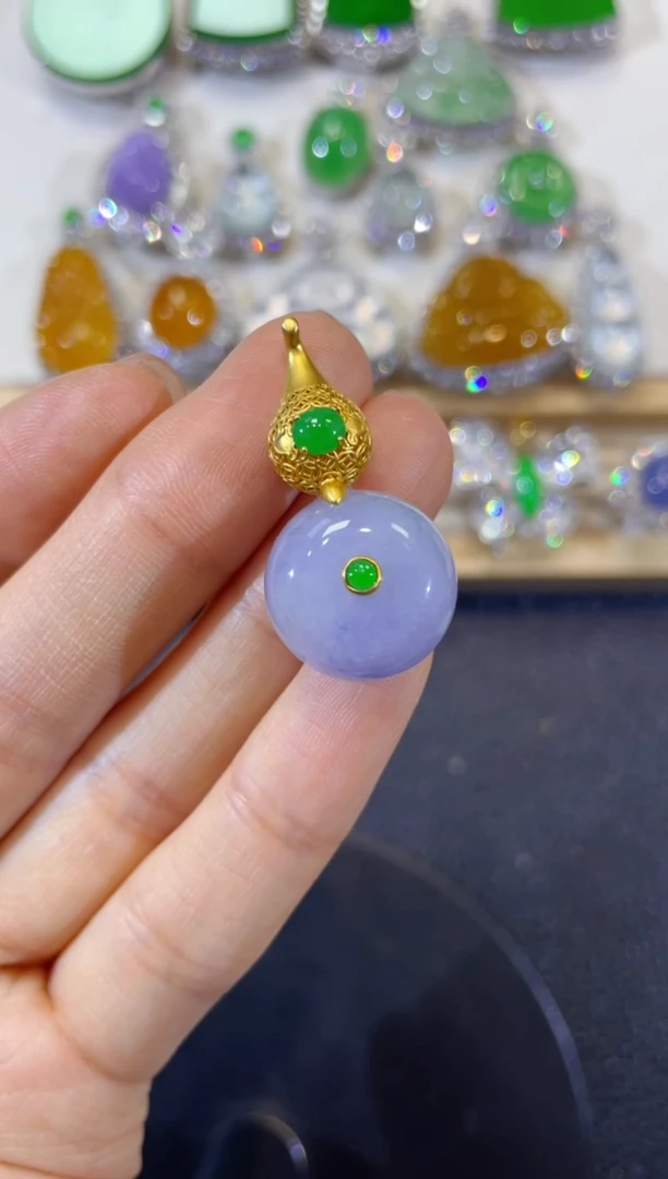 吊坠(不含链)18K金镶嵌翡翠团购3