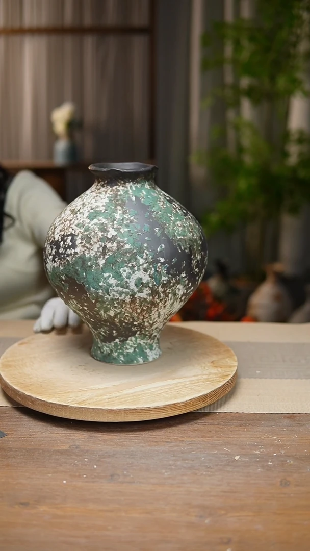 【闪购商品】陶瓷花器涂鸦绿灯笼