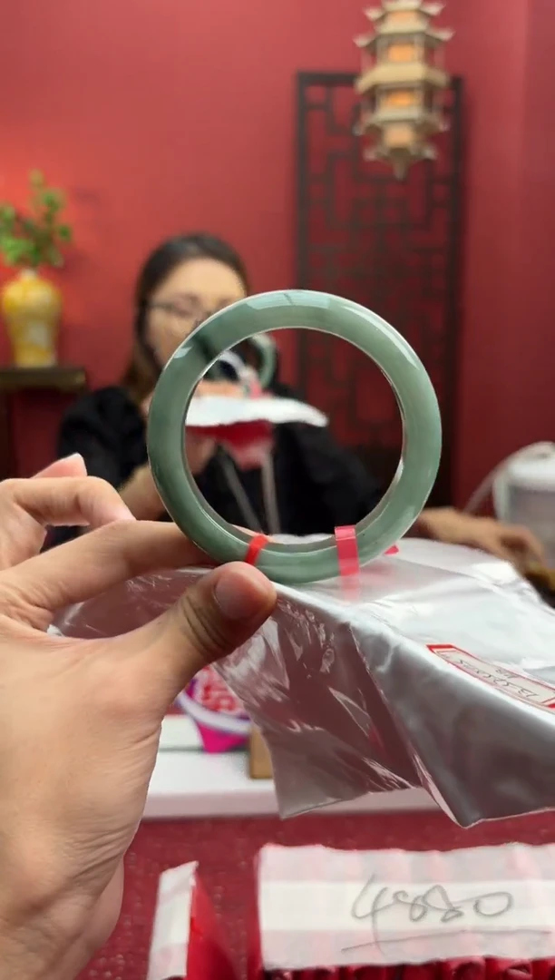 未镶嵌手镯翡翠翡翠手镯