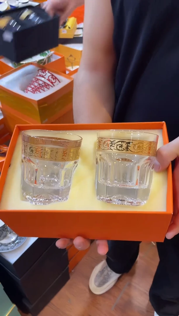 杯鸿辉家品牌瓷器，京东包邮！