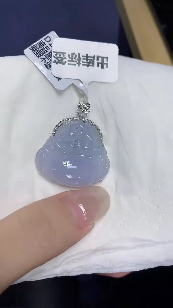 翡翠18K金镶嵌颈饰天然缅甸翡翠A货