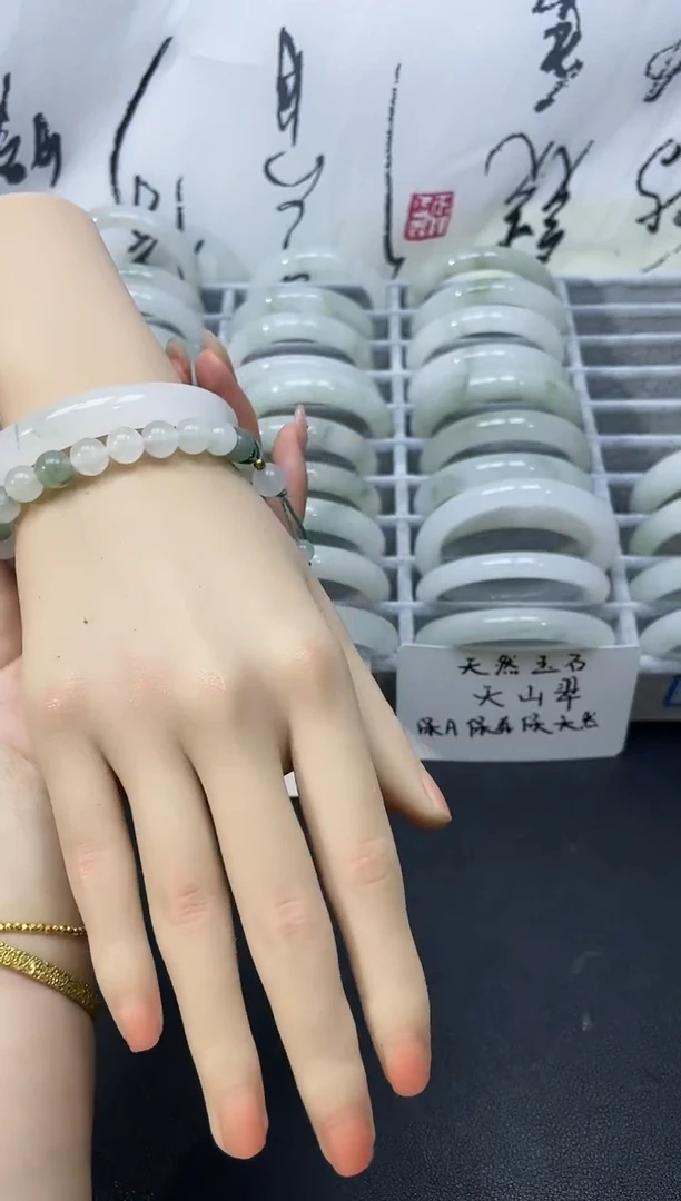 石英质玉手镯合金天山翠手镯A2白月光