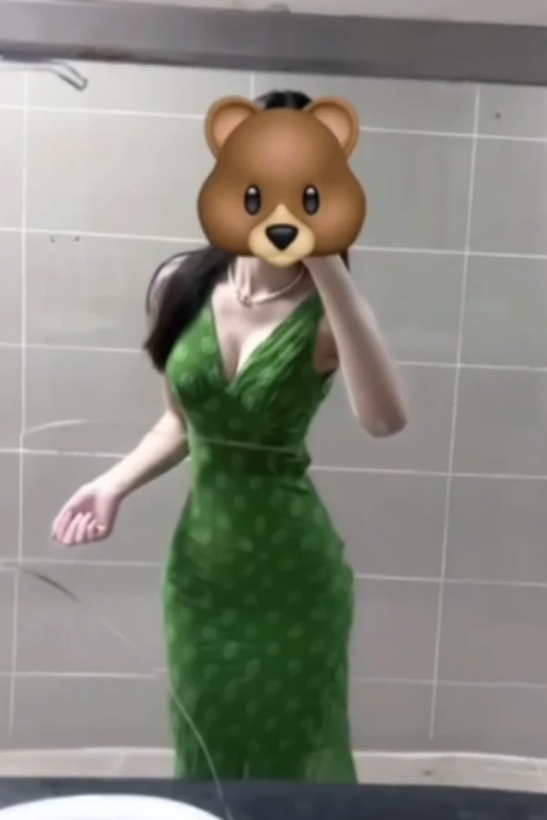 2025新款纯欲风格气质时尚显瘦显白修身连衣裙小众设计甜美风女装