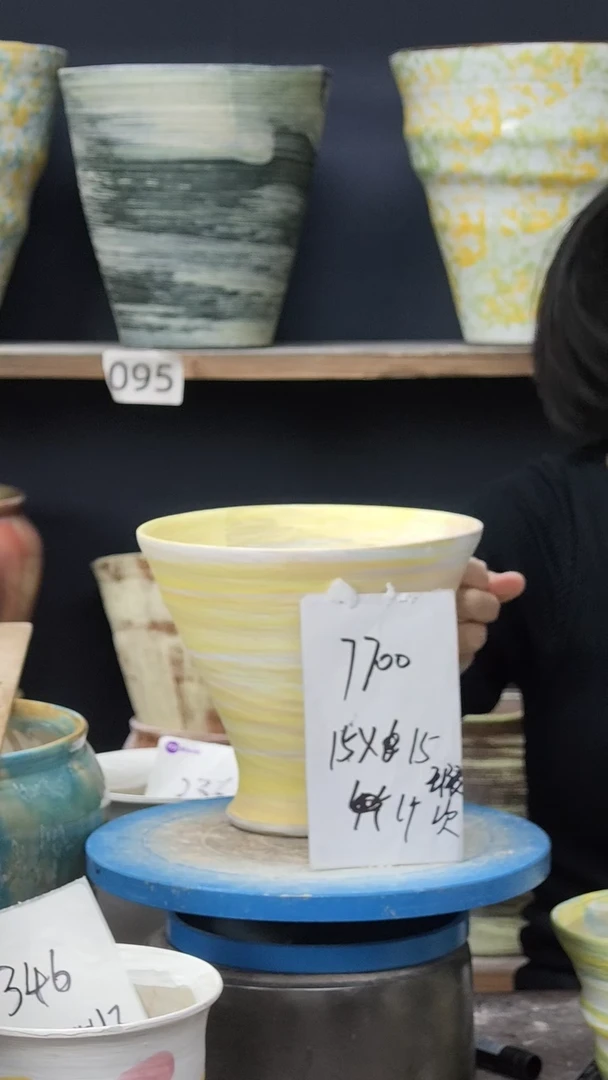 江西景德镇花盆微瑕7700