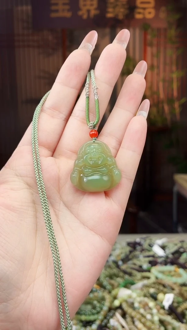 和田玉未镶嵌颈饰拍一发一