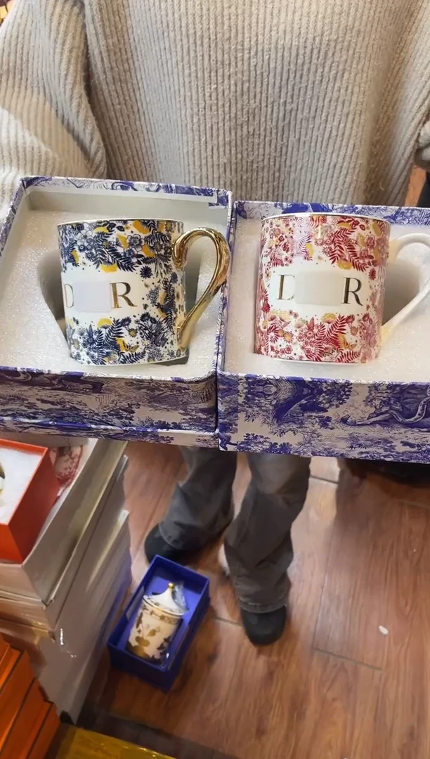 杯鸿辉家品牌瓷器，京东包邮！
