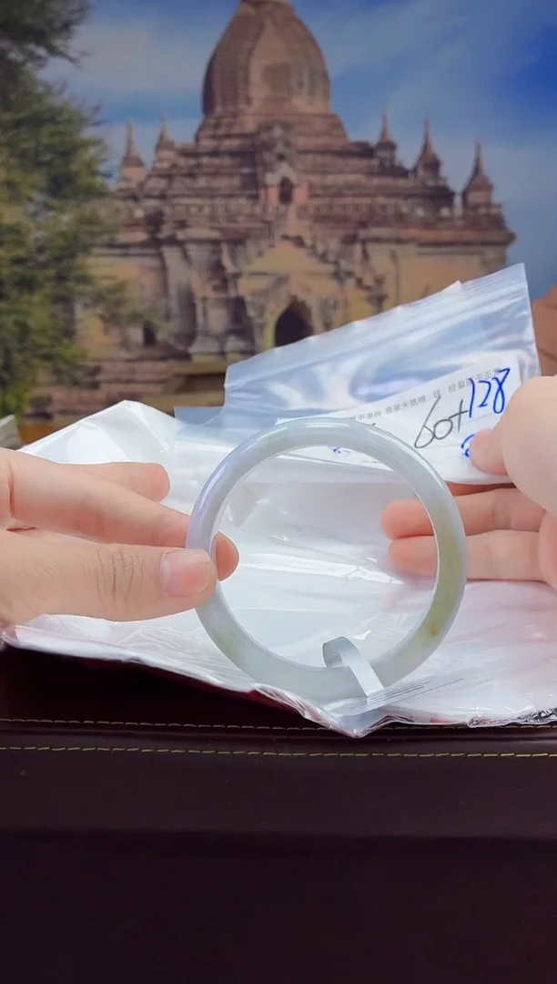 未镶嵌手镯定制翡翠毛货手镯需精细抛光/60