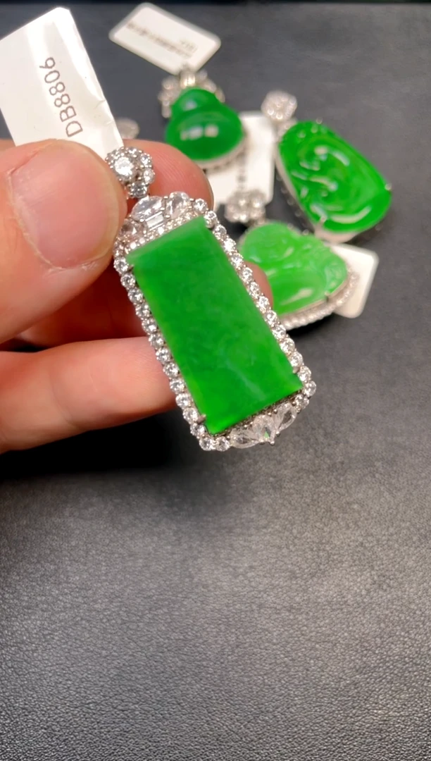 吊坠(不含链)银S925镶嵌翡翠吊坠