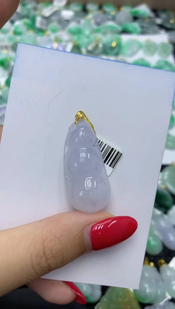 翡翠18K金镶嵌颈饰1111111111