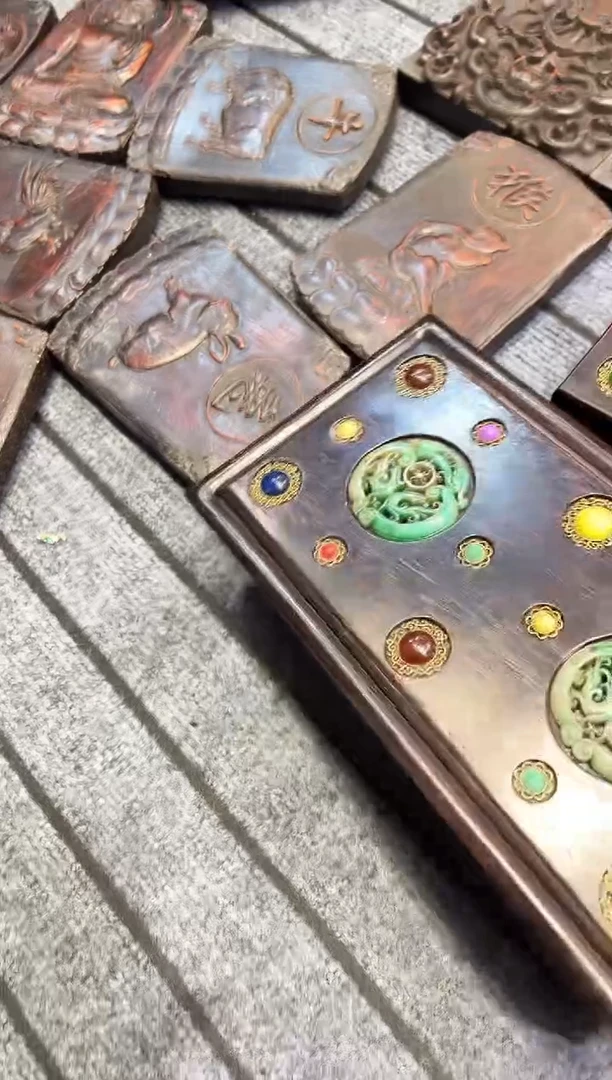 木紫檀雕刻一物一拍