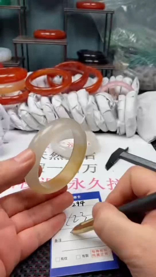 【闪购商品】石英质玉手镯未镶嵌294-62多样性发货看清圈口下单