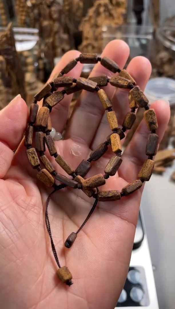 【闪购商品】沉香手串 沉香   土沉 沉香   土沉