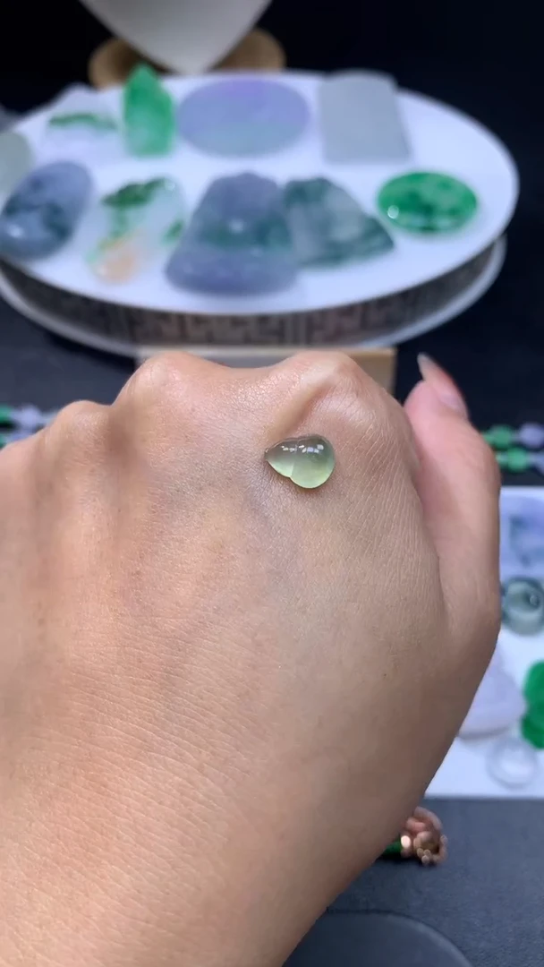 【闪购商品】定制翡翠未镶嵌翡翠