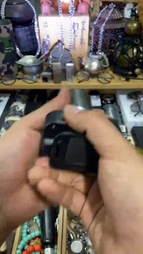 瓷片闪购商品  如图所示