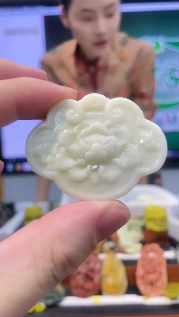 【闪购商品】岫玉吊坠未镶嵌·多样性发货*拍一发一