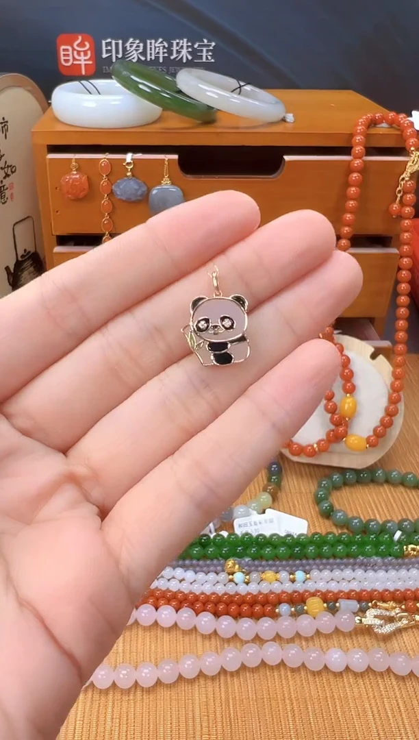 颈饰18K金镶嵌和田玉多样性拍一发一cg