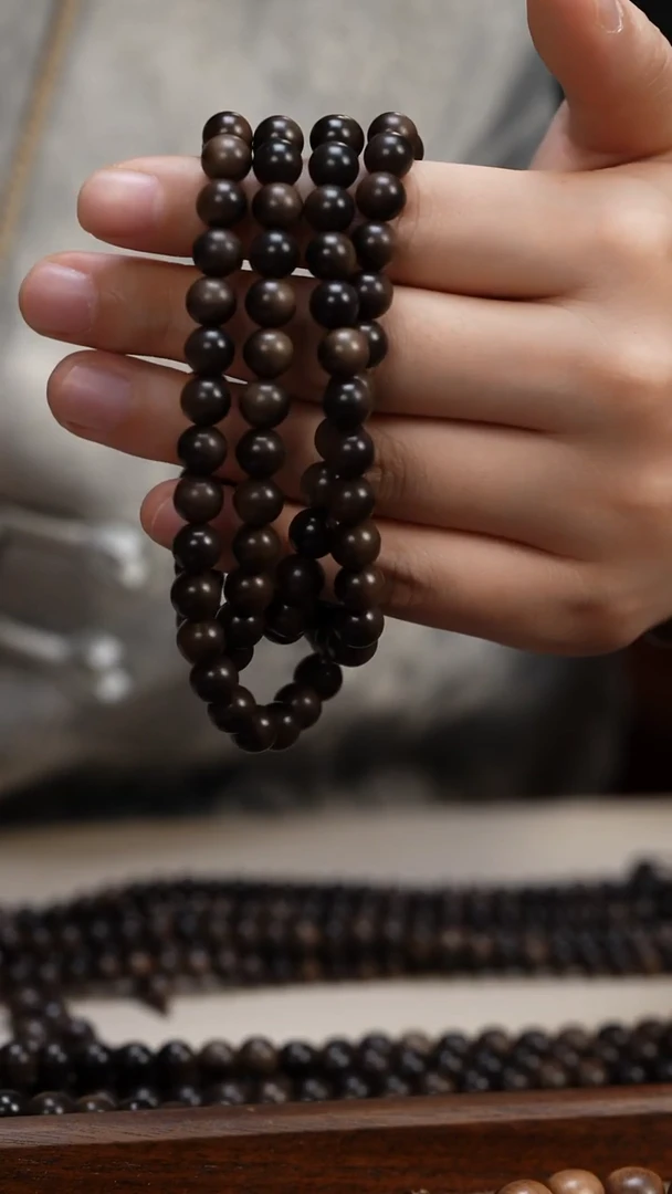 檀香木其他无**比阴沉老山檀香0.8圆珠多圈108颗