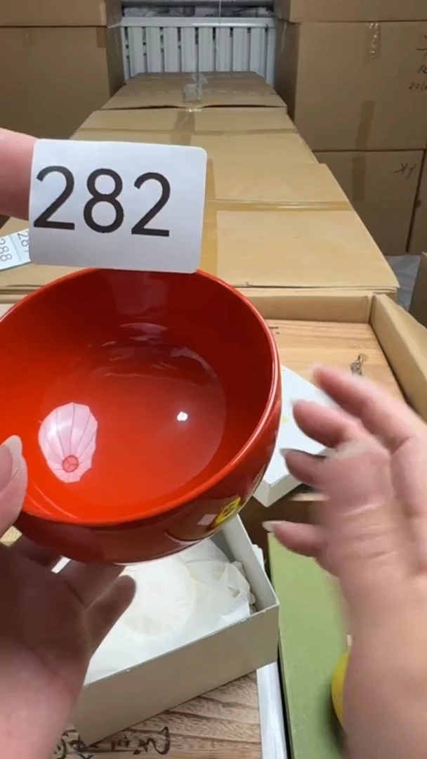 瓷片W****曾瓷器全场漏漏漏默认微瑕介意慎拍！