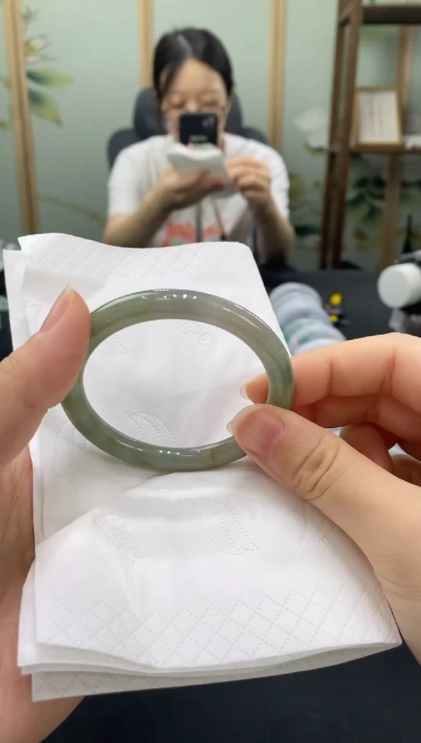 翡翠手镯未镶嵌00000214