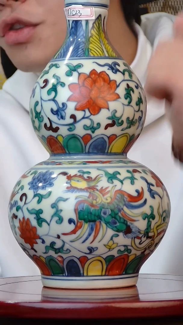 精品陶瓷摆件强*?111