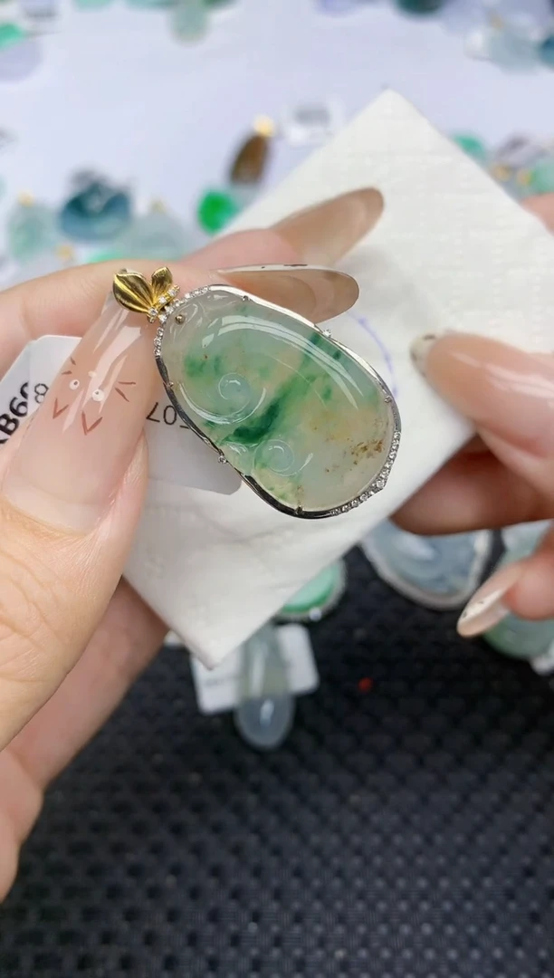 翡翠18K金镶嵌颈饰657   天然翡翠A货