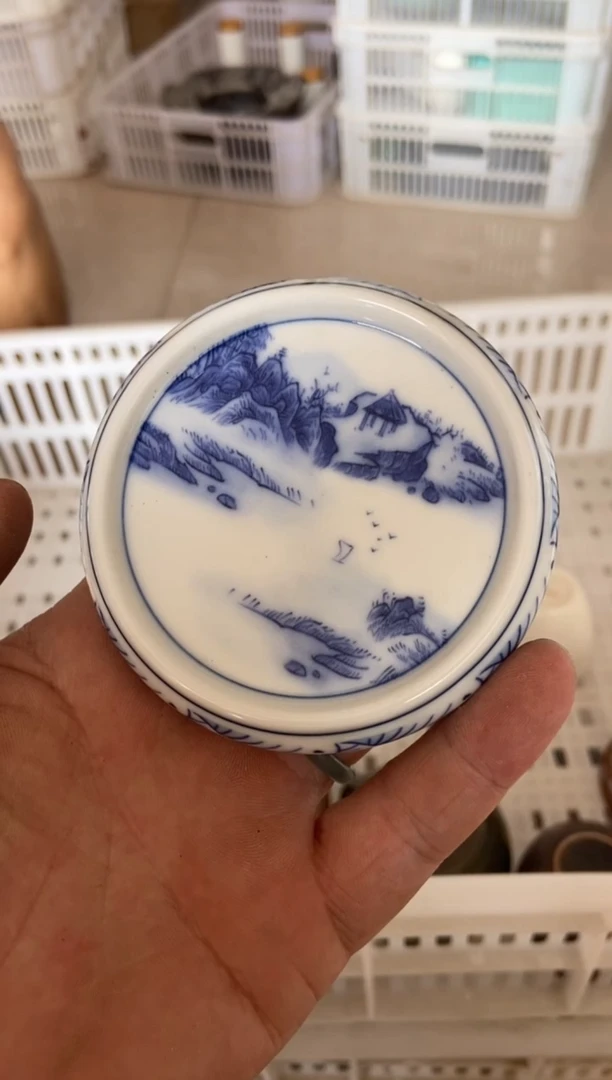 摆件摄影的产品有使用过的痕迹有点脏介意勿拍