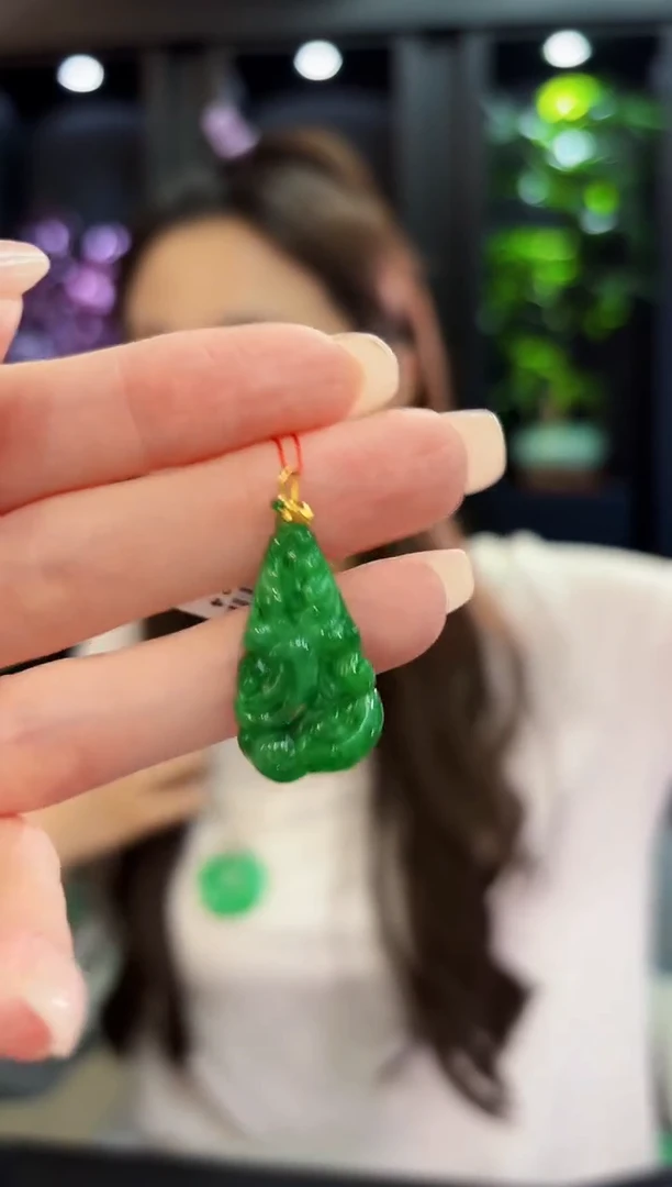 颈饰18K金镶嵌翡翠 缅料A货/支持复检/一件