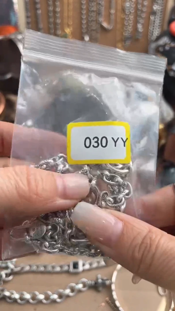 瓷片新永华世家210小姨子