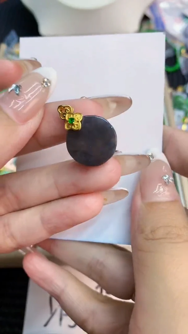 翡翠未镶嵌吊坠(不含链)1